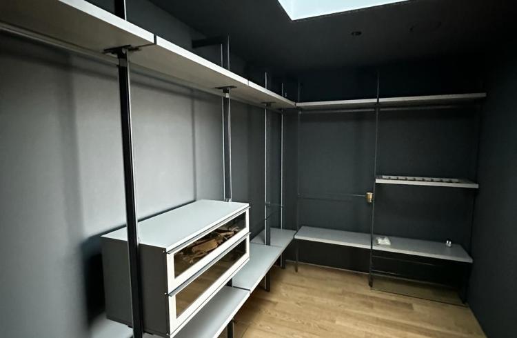 dressing-color-inside